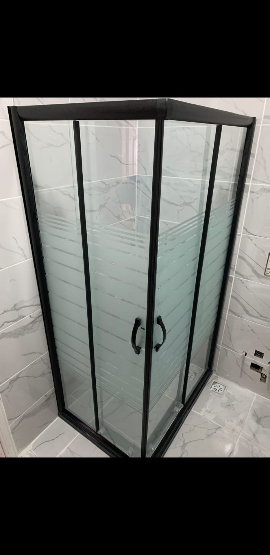 Duşakabin ve banyo dolabı uygulamasına ait proje görseli