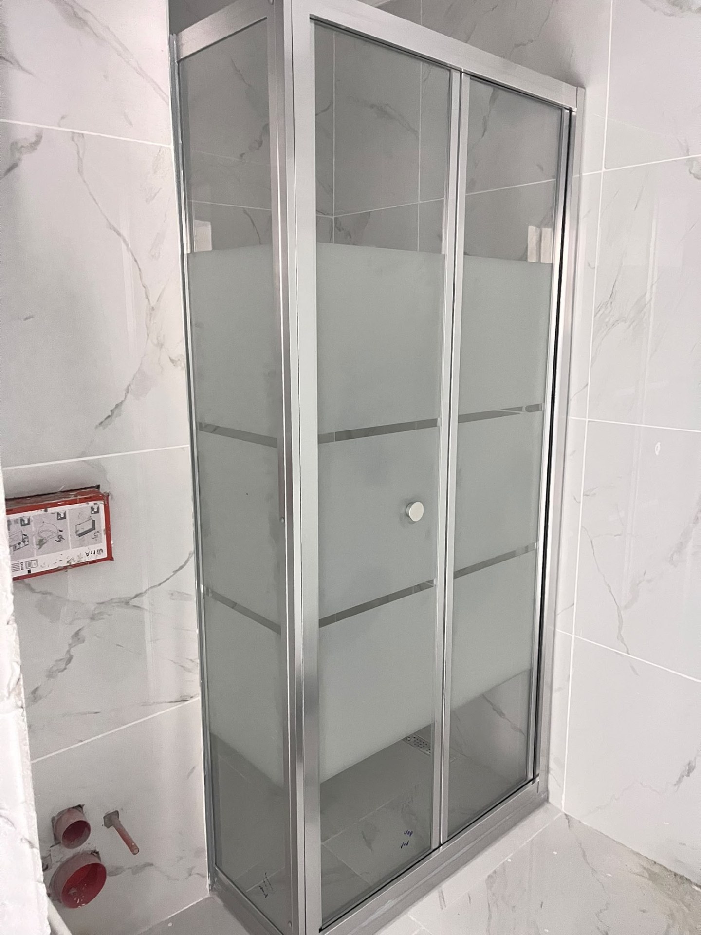 Duşakabin ve banyo dolabı uygulamasına ait proje görseli